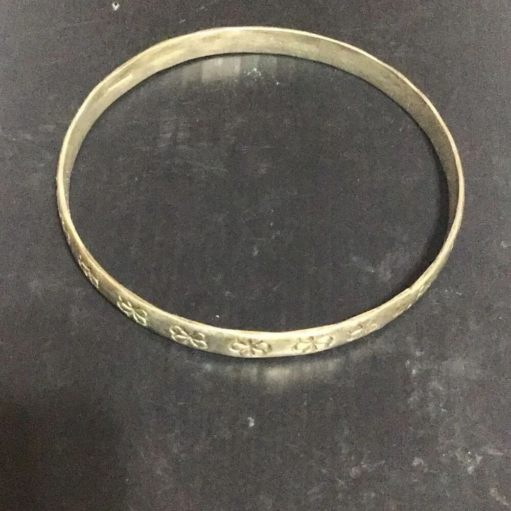 Vintage sterling silver floral design bracelet